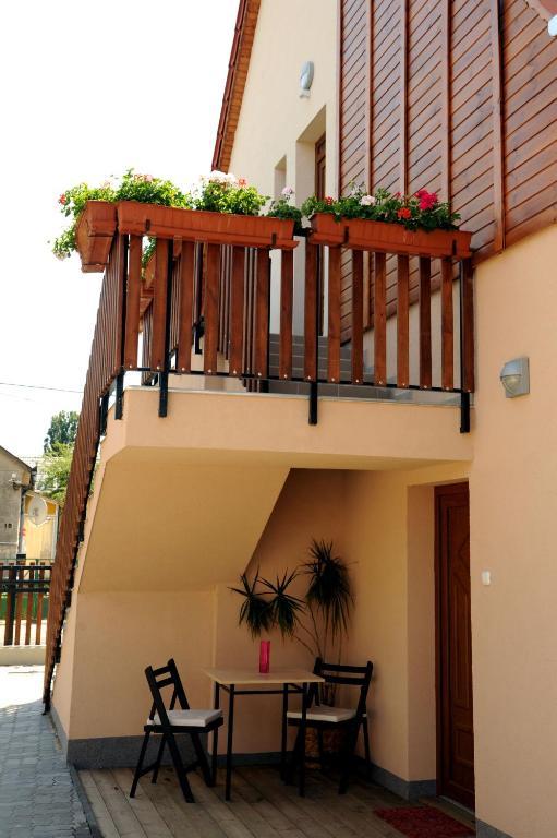 Apartment Arany Szolo Wellness Apartmanhaz Heviz