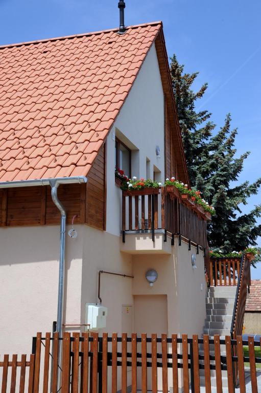Arany Szolo Wellness Apartmanhaz Apartment